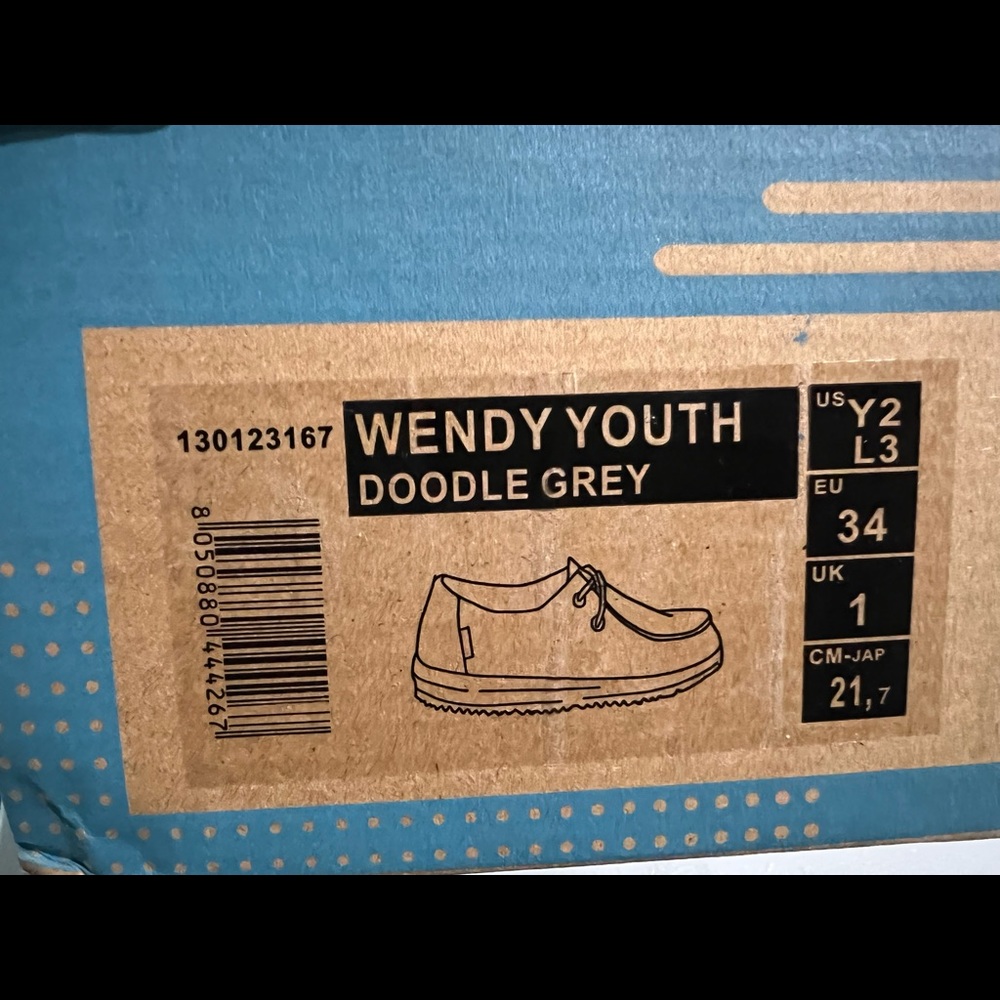 Hey Dude youth size 2